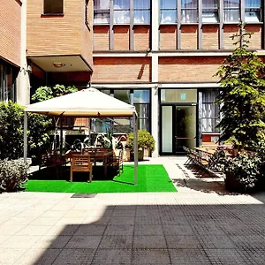 Mio , Mailand Italien